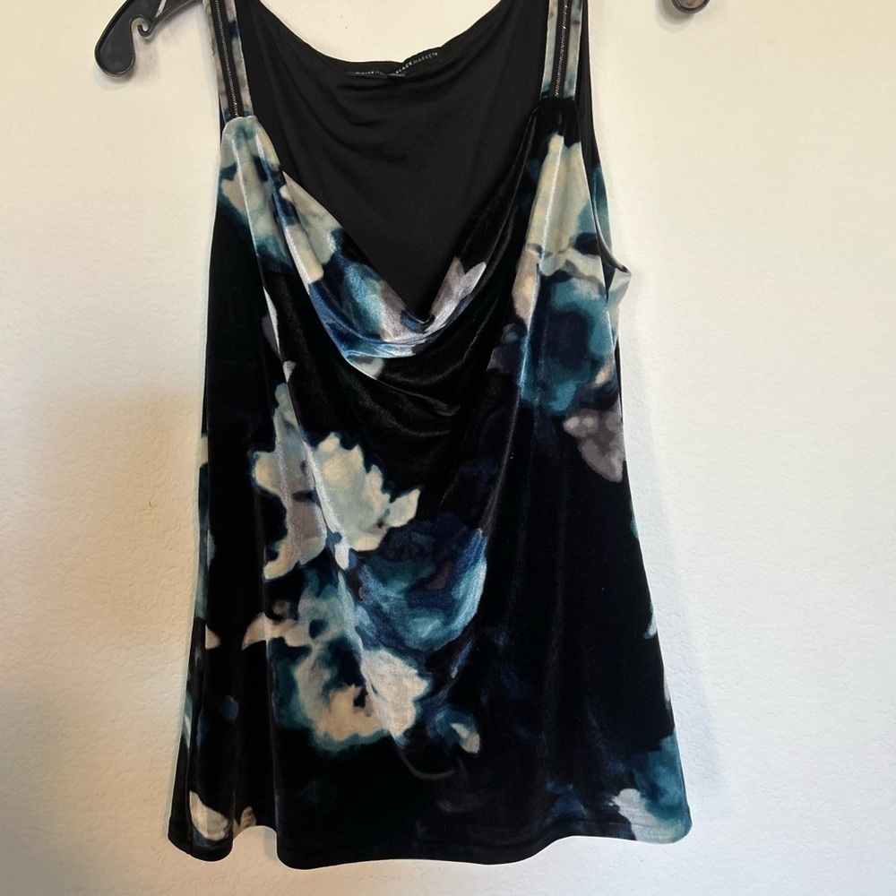 White House Black Market Velvet Floral
Tank Top Size Medium